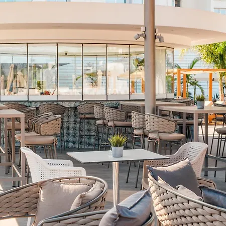 Hotel Kapetanios Bay 3*