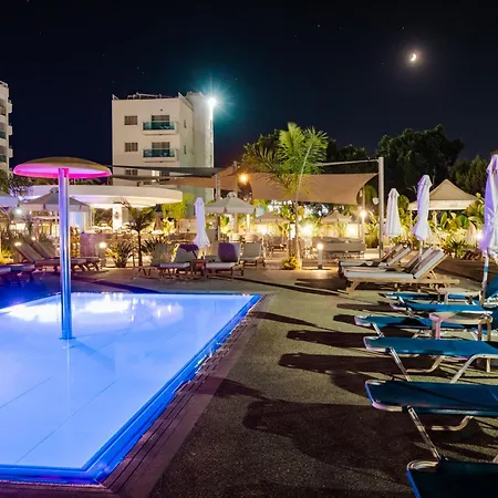 Kapetanios Bay Hotel
