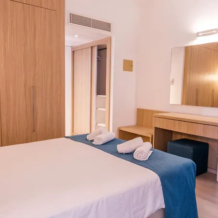 Kapetanios Bay Hotel 3*